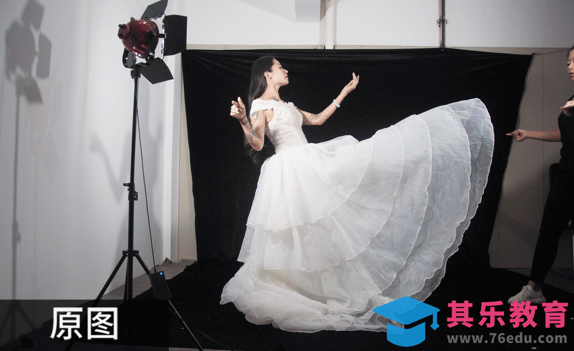 PS-室内牛奶裙摄影合成案例[虎课网手机摄影入门视频教程][MP4产品摄影教程全集 ]-第1张图片-我要自学网